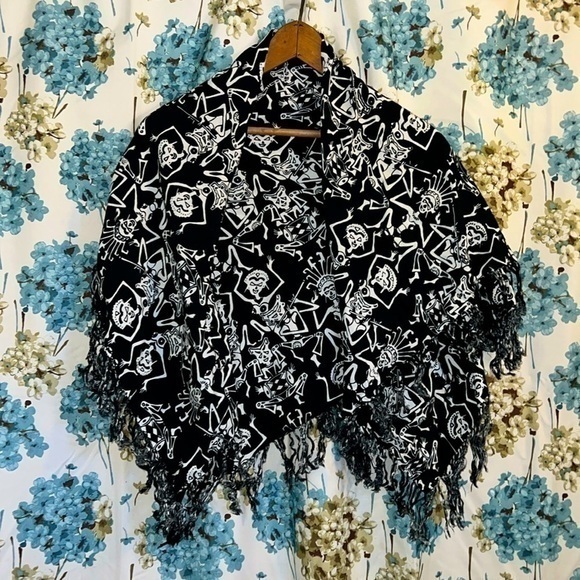 flamingo designs Accessories - Fit to be tied flamingo designs black tribal hair scarf shawl